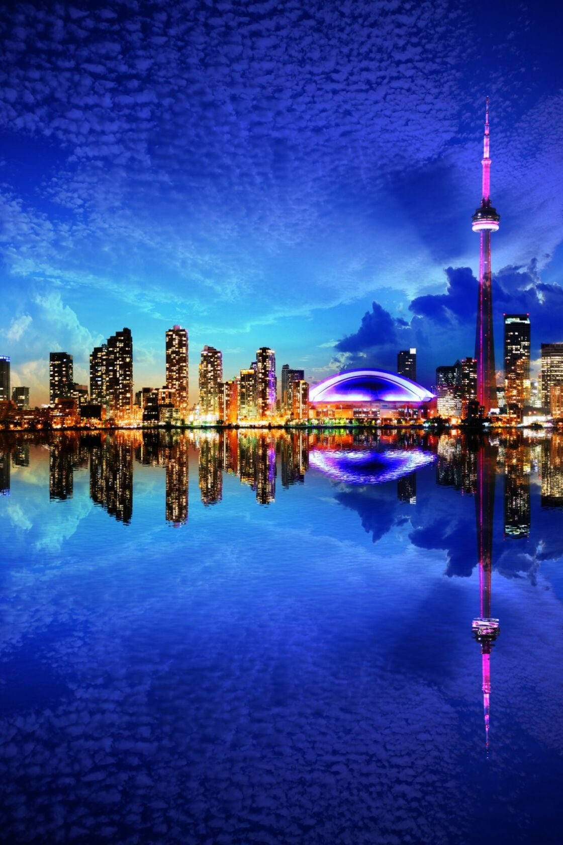 Toronto city skyline at night