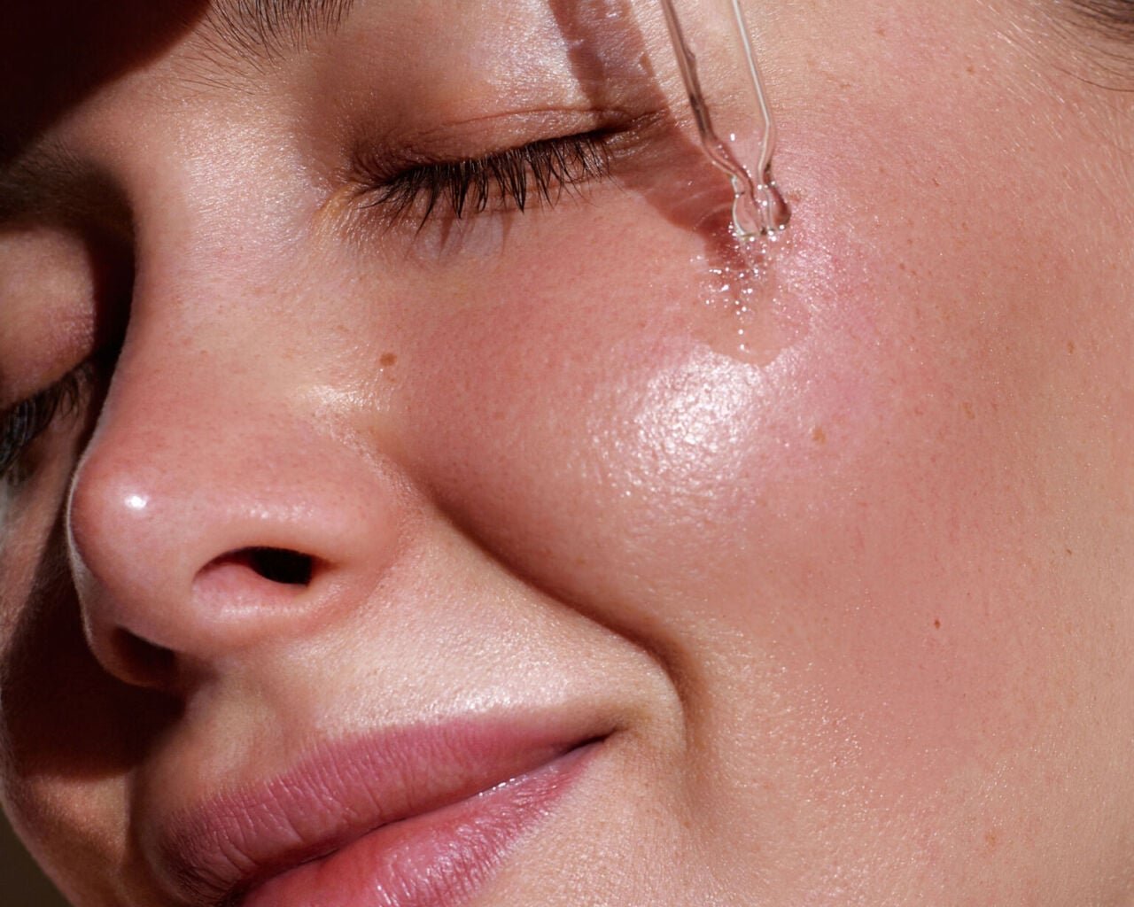 Best retinol serums recommended by skin experts