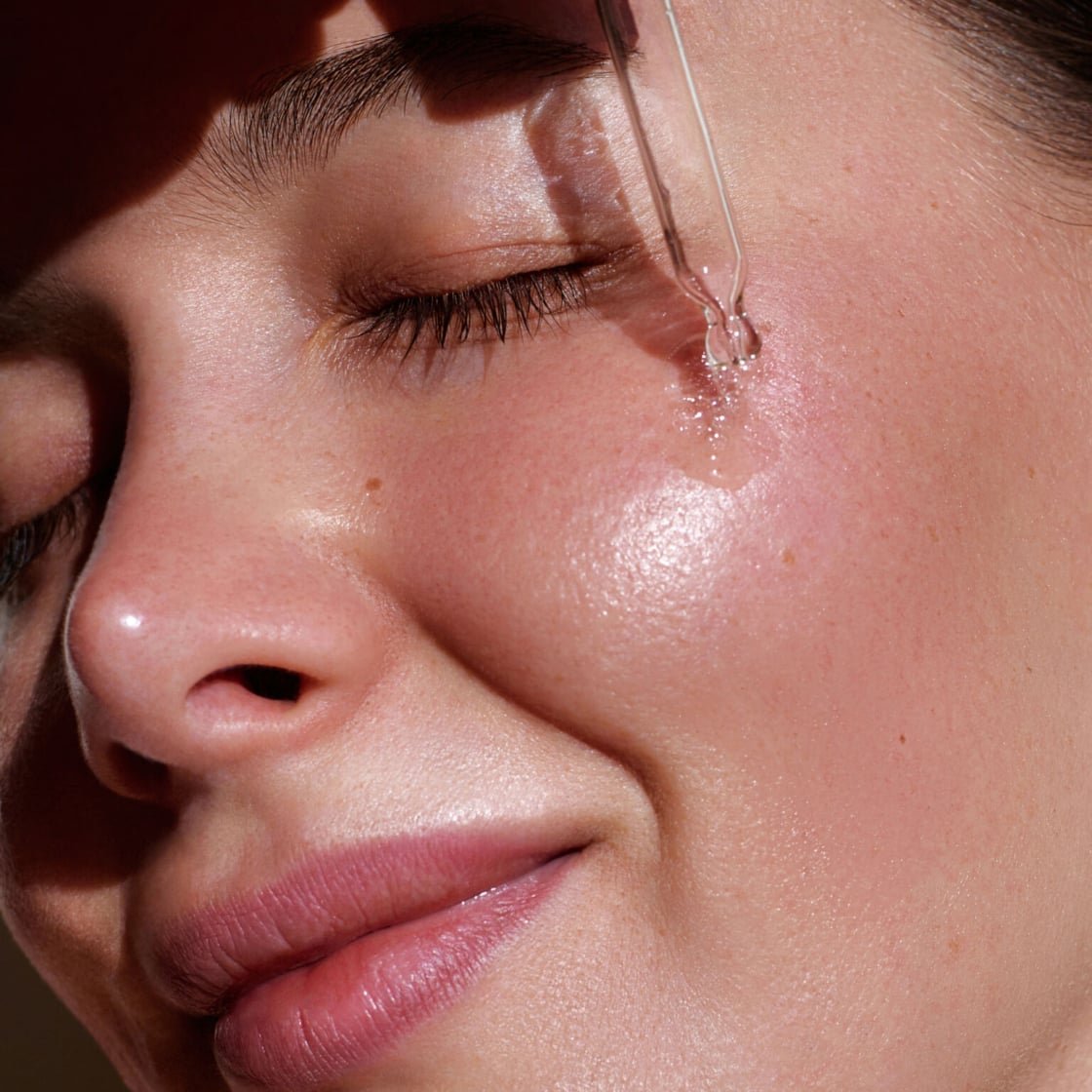 Best retinol serums recommended by skin experts